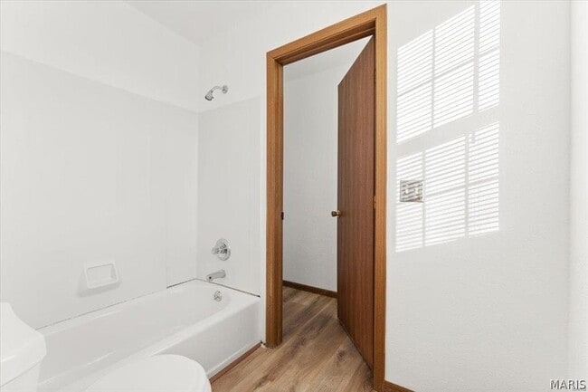 Building Photo - 132 Clinton Hill Dr