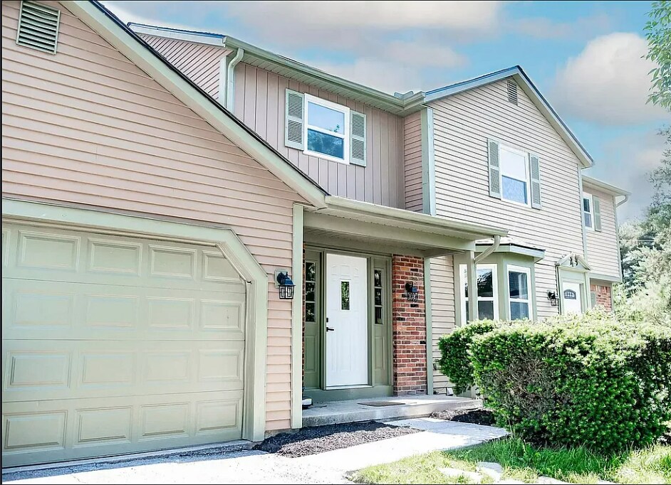 Building Photo - 1560 Waterstone Ct
