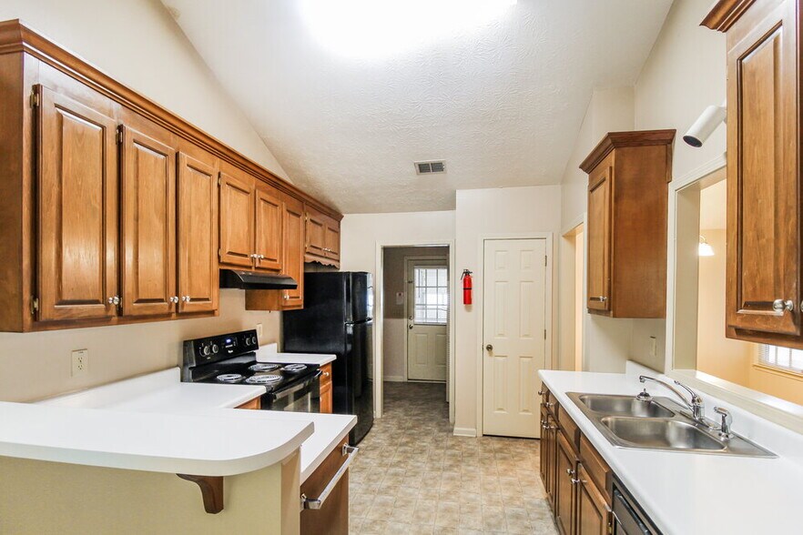 Building Photo - 4371 Fiddlers Bend