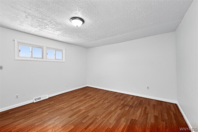 Building Photo - 3028 Welch Ave