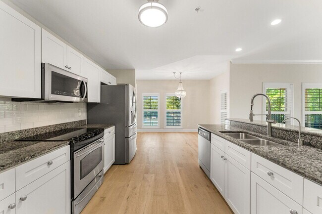 Building Photo - 1732 W County Hwy 30A