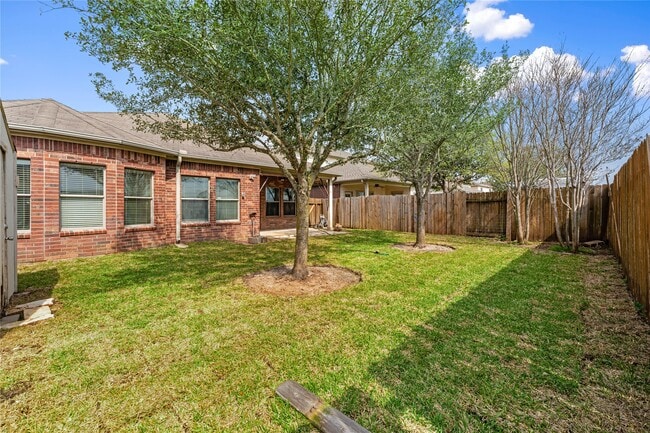 Building Photo - 19735 Dayton Springs Dr