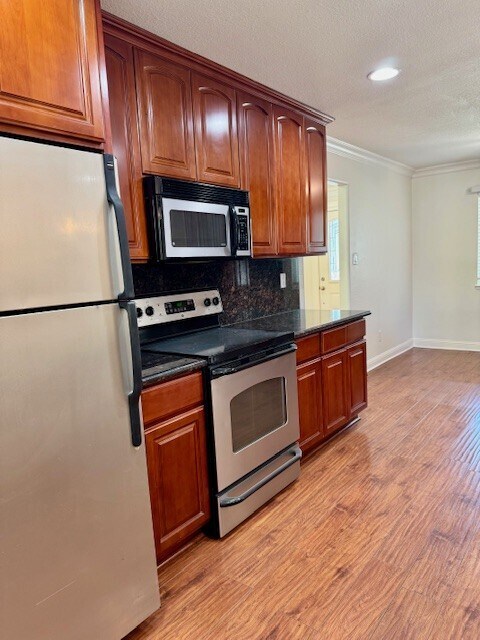 Building Photo - 730 San Andreas Ct