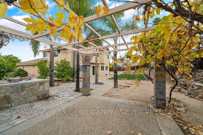 Building Photo - 25448 Lavender Cir