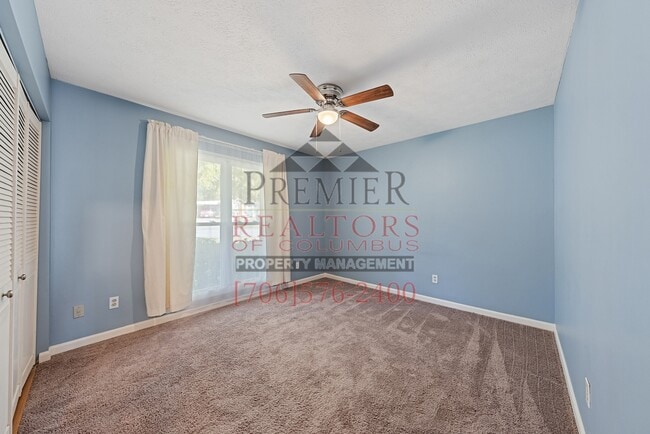 Building Photo - 5100 Sequoia Dr