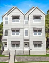 Building Photo - 1518 N Gregg Ave