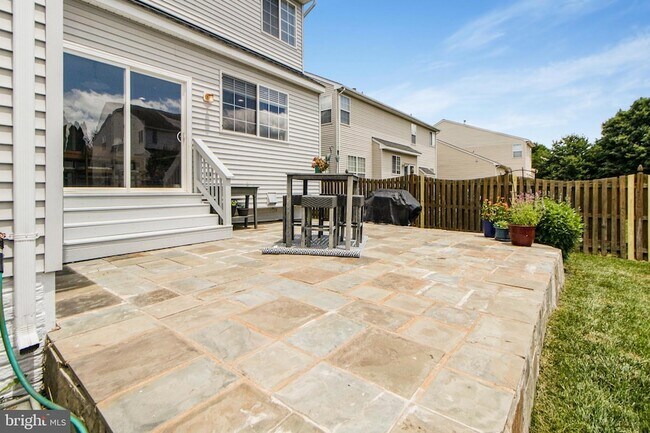 Building Photo - 115 Richard Dr SE