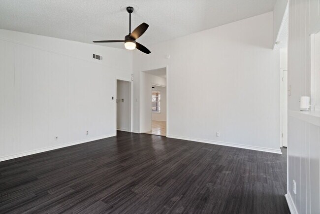 Building Photo - 12306 Hickorystick Cove