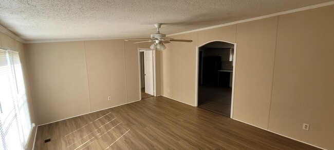 Building Photo - 724 Creek Ridge Rd