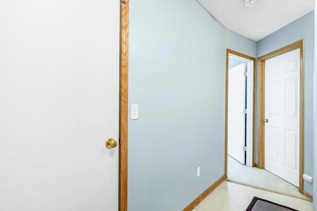 Building Photo - 10514 8th Ave N