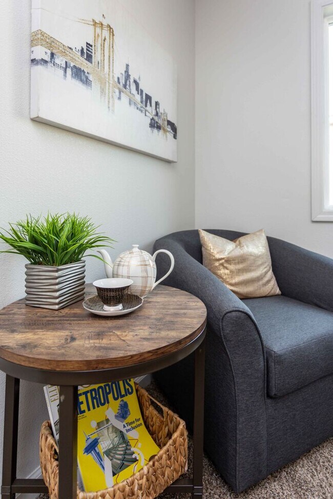 Building Photo - 2 Bedroom, Single-story Townhomes for rent in Osceola, IA