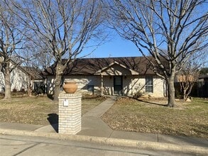 Building Photo - 614 S Arizona Dr