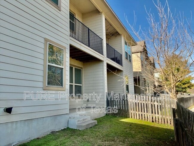 Building Photo - 18005 Pomelo Ln