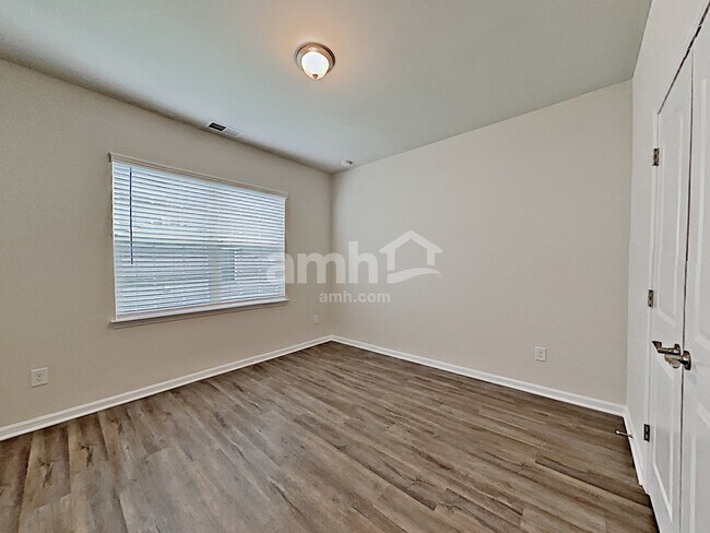 Building Photo - 2415 Napa Valley Dr