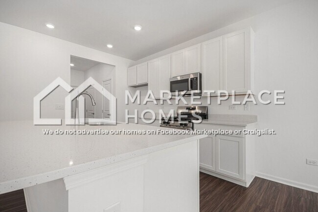 Building Photo - 273 Red Oak Cir