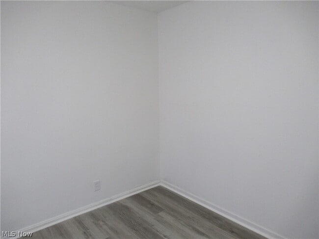 Building Photo - 1403 Dawnwood Dr