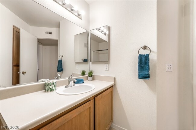 Building Photo - 4555 E Sahara Ave