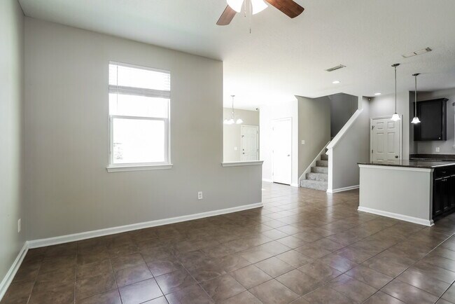 Building Photo - 452 Vineyard Ln