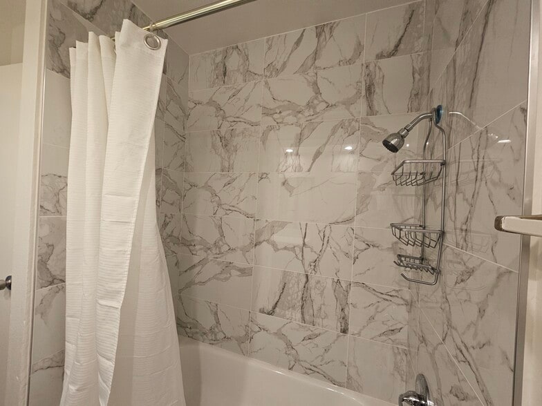 Building Photo - 23220 Pryor Pl