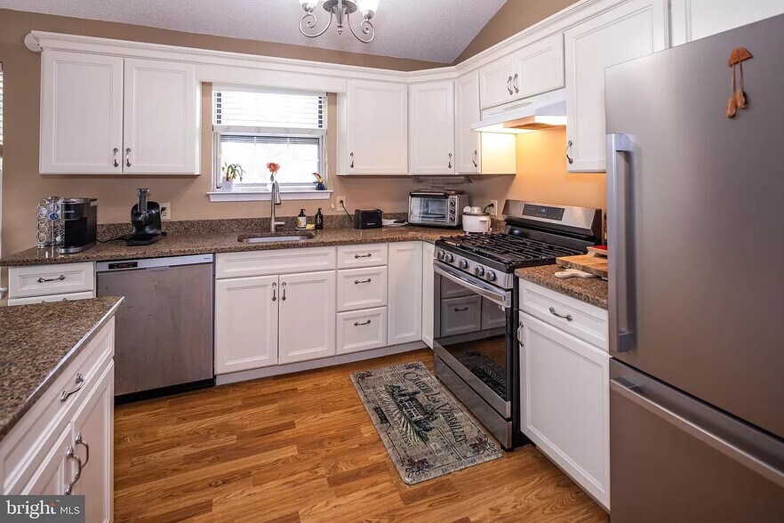 Building Photo - 314 American Eagle Ct