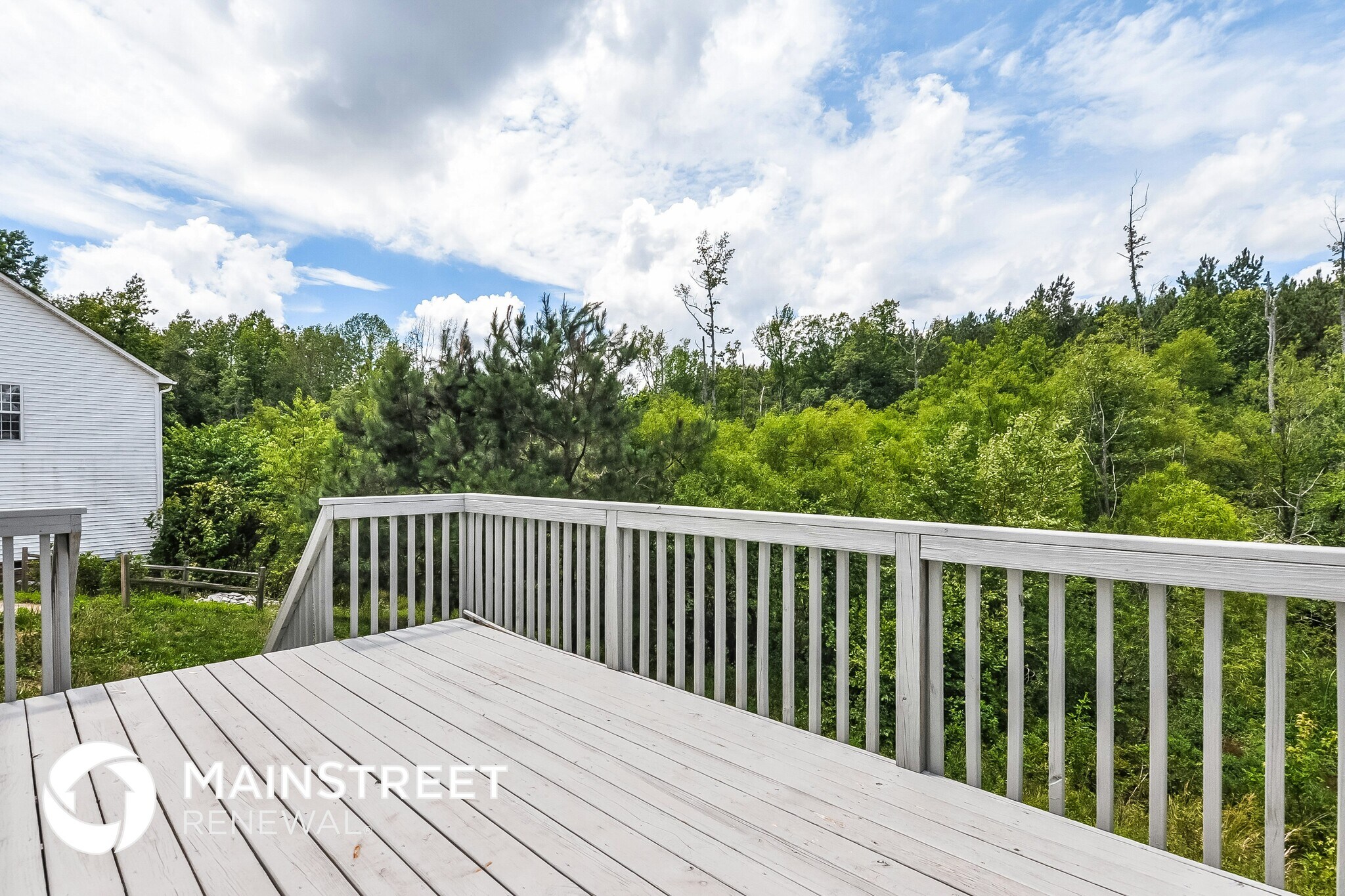 Building Photo - 1047 Drew Dr