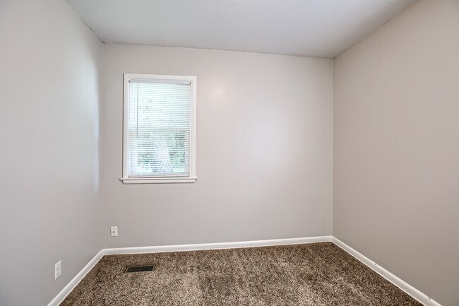 Building Photo - 1156 Fairfield St