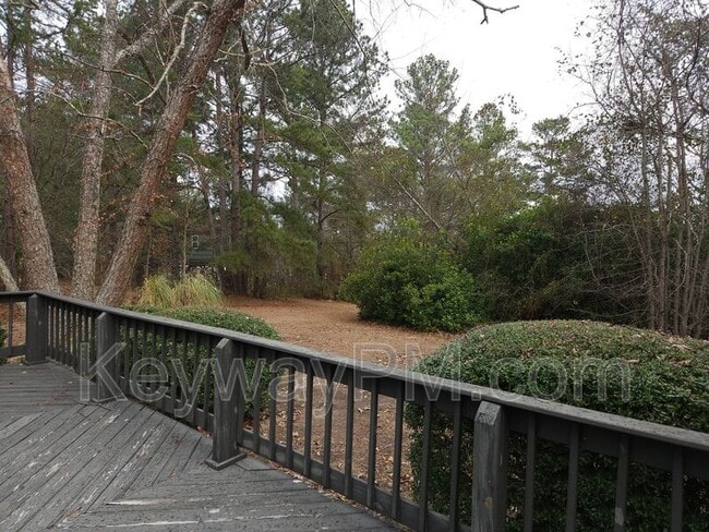 Building Photo - 954 Windmill Ln