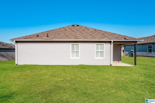 Building Photo - 331 Woodland Trl