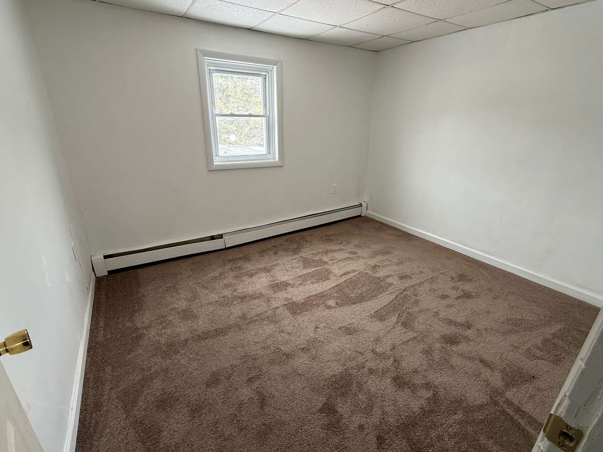 Building Photo - 1415 Diamond Ave