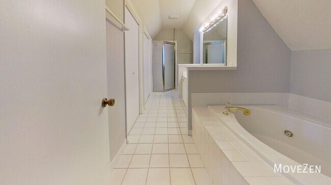 Building Photo - 5307 Pondfield Dr