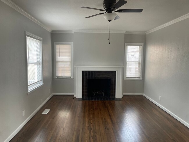 Building Photo - 1235 S Sandusky Ave