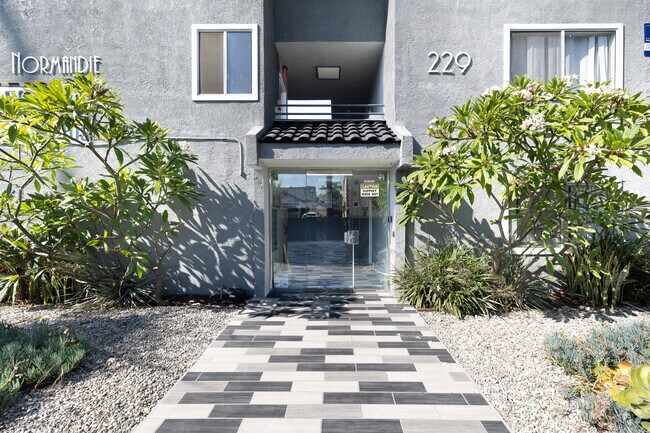 Entrance - 229 S. Normandie