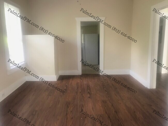 Building Photo - 1818 W 4th St