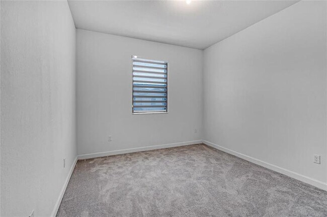 Building Photo - 260 SW 159th Way