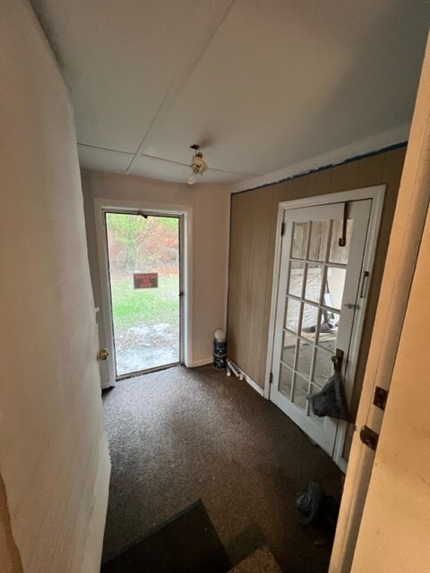 Building Photo - 106 W 6th Ave