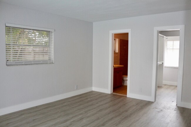 Building Photo - 104 Orchard Ridge Ln