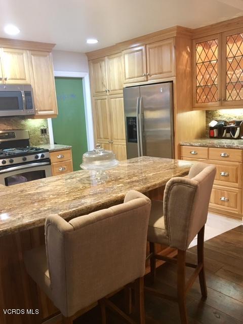 Building Photo - 2995 Dogwood Cir