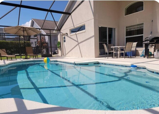 Building Photo - 913 Lake Berkley Dr