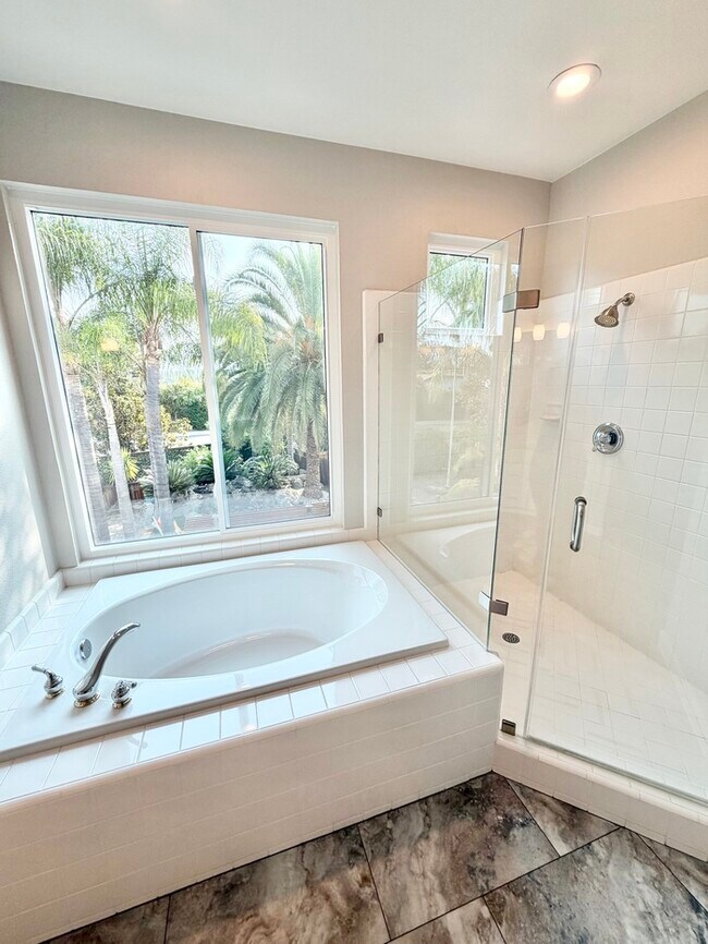 Building Photo - Spacious 5-Bedroom Rocklin Home with Private Backyard Oasis