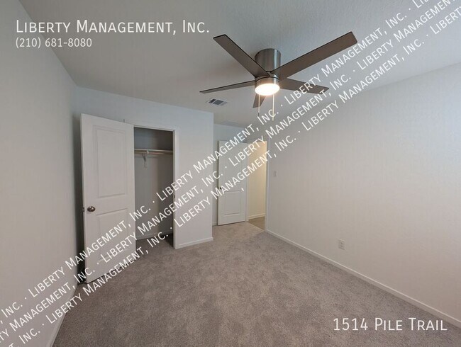 Building Photo - 1514 Pile Trl