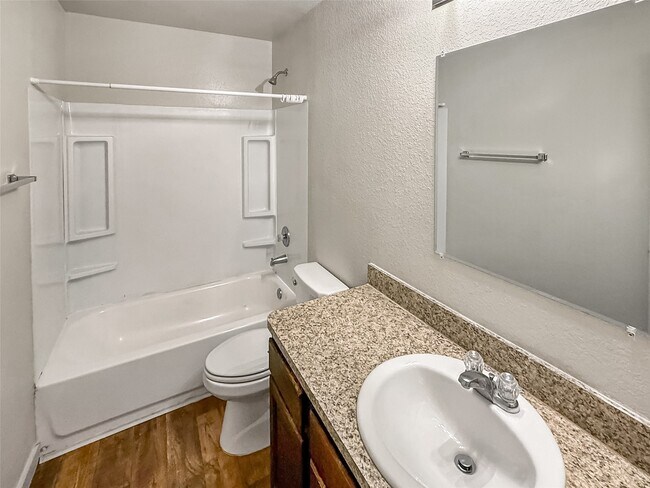 Building Photo - 10535 Mills Rd