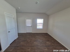 Building Photo - 120 Middle Grn Lp