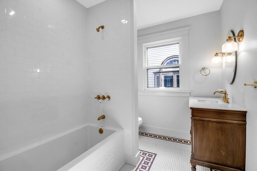 Building Photo - 349 Elmwood Ave