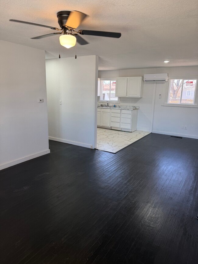 Building Photo - 1825 G St NW