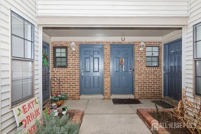 Building Photo - 208 Sunshine Ct