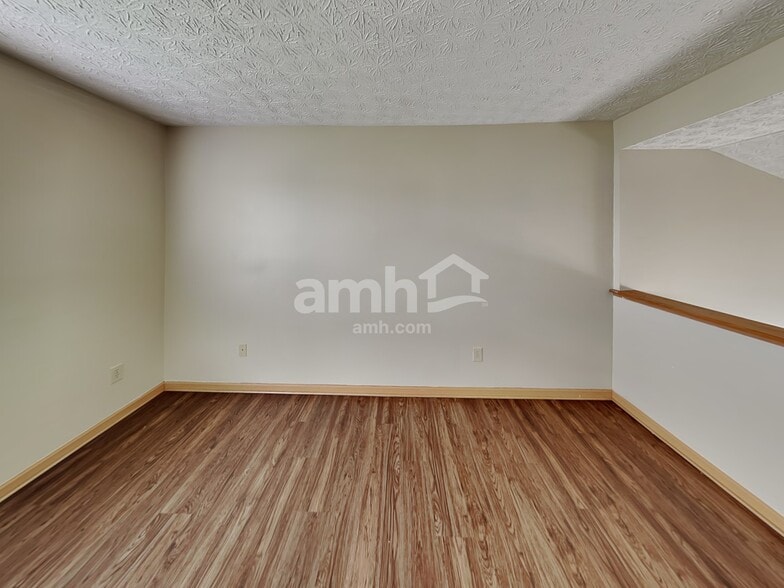 Building Photo - 2236 Dates St