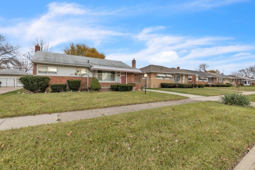 Building Photo - 4941 Julius Blvd