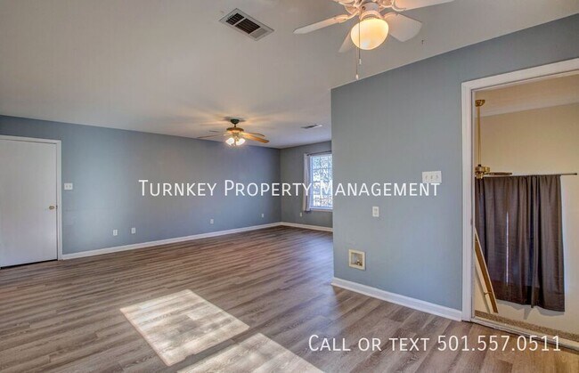 Building Photo - 3 Rocky Top Cove