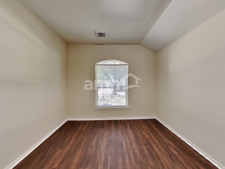 Building Photo - 2414 Teal Run Place Dr