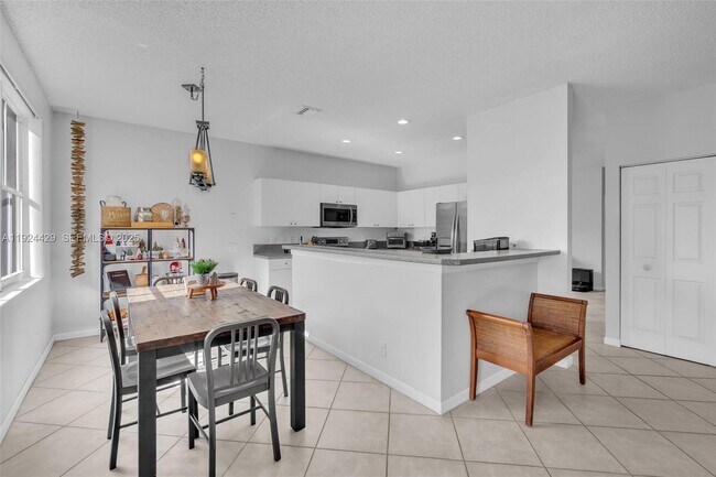 Building Photo - 1058 Tupelo Way